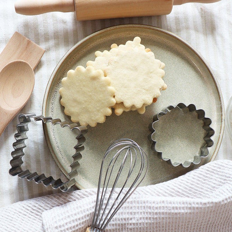 Spatule en bois avec coeur – Ustensile de pâtisserie en bois